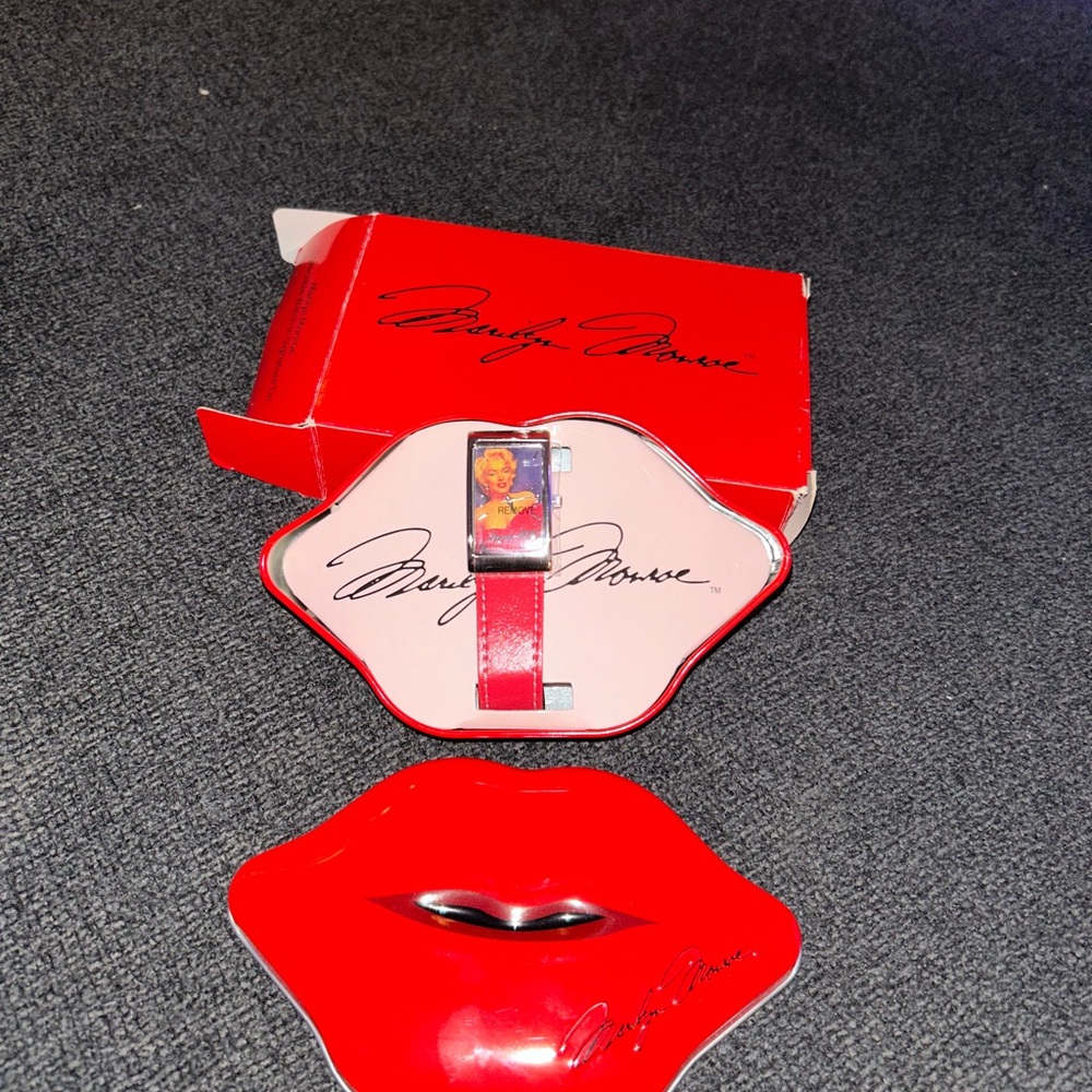 Marilyn Monroe Signature Watch